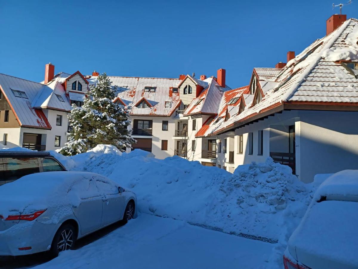 Winteransicht der ZAPART-Ferienwohnung in Harrachov